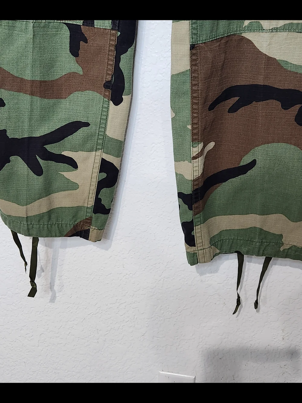 Vintage Men's Cargo Pants in Olive Green & Brown Camo